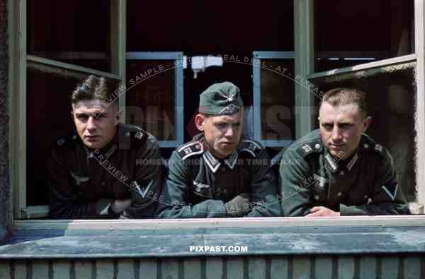 14th Panzer Division, friends in training barracks, Lobau/Saxony, Germany 1939