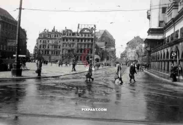 69th infantry division - Leipzig - Germany - 1945 - WW1 war memorial - Market square - Marktplatz