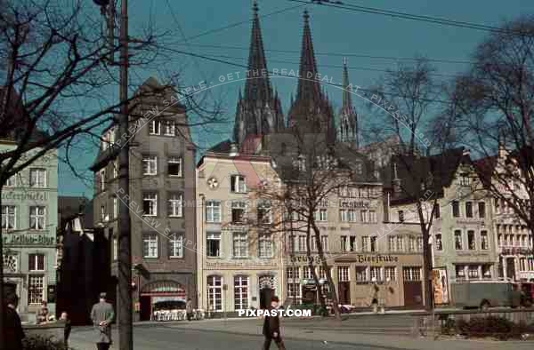 Am bollwerk, KÃ¶ln, Nordrhein-Westfalen, Cologne Cathedral, Market place, marktplatz. 1939.