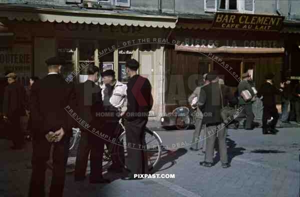 Bar Clement Kriegsmarine german navy officers post packets fishing La Rochelle France 1940