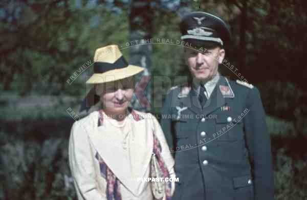 Bindewald wife Luftwaffe Luftlotte Kaserne Barracks Braunschweig 1939 uniform dagger ribbon