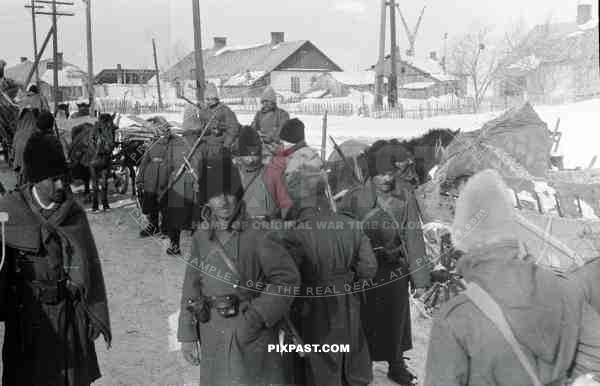 BW Romania infantry troops Russian winter 1942 snow cold jackets