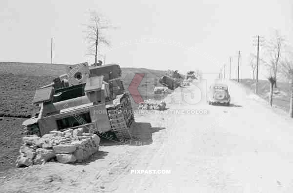BW Russia 1941 summer Captured Destroyed russian panzer tank