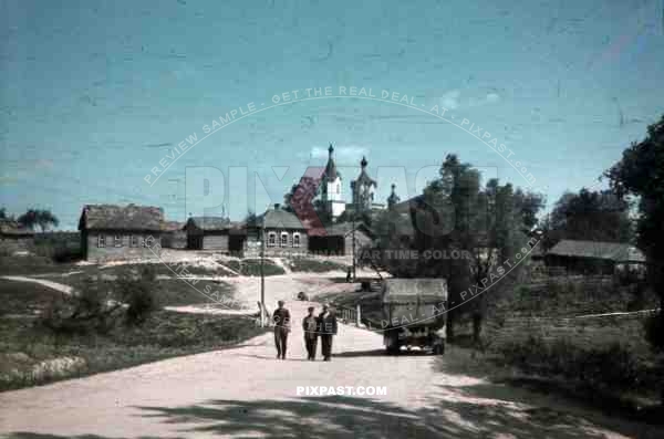 Byransk 1941, Church, town, 10th Motorised infantry division repair werkstatt Bryansk 1941