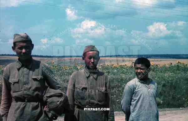 captured russian asian chinese soldiers russia 1941 child