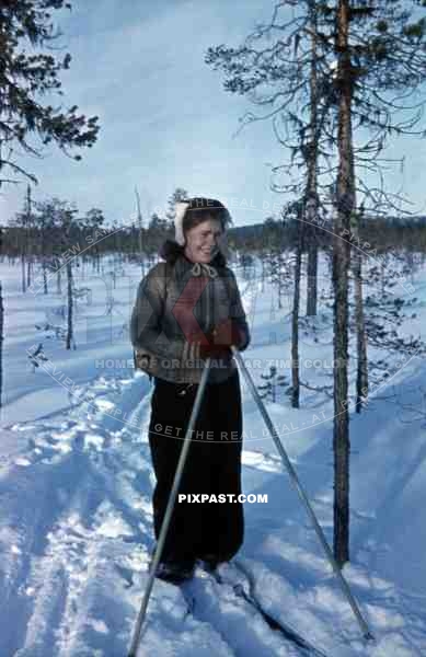 finnish woman skiing, Finland 1944