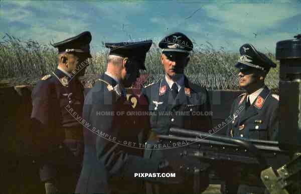 German Luftwaffe General Staff officers inspect FLAK gun Russia 1941 spanish cross ribbon bar 3. Flak Abt. 701 