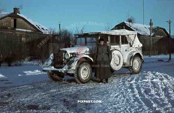 Horch 901, Medium staff car, white camouflage, Charkow, 1942, 1st Battery, 75th Panzer Artillery Reg, 3rd Panzer Division.
