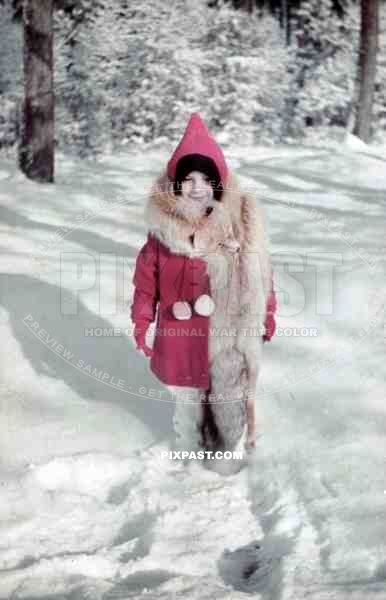 little girl with fox fur, Germany 1938