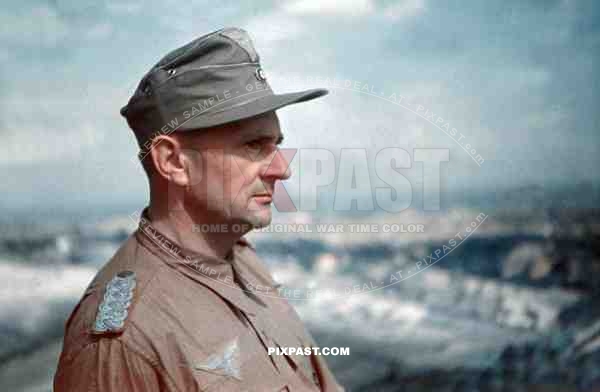 Luftwaffe Fak Officer Major in tropical uniform and hat, Italy 1942, unit originally from Bad Saarow, Pieskow, Germany.