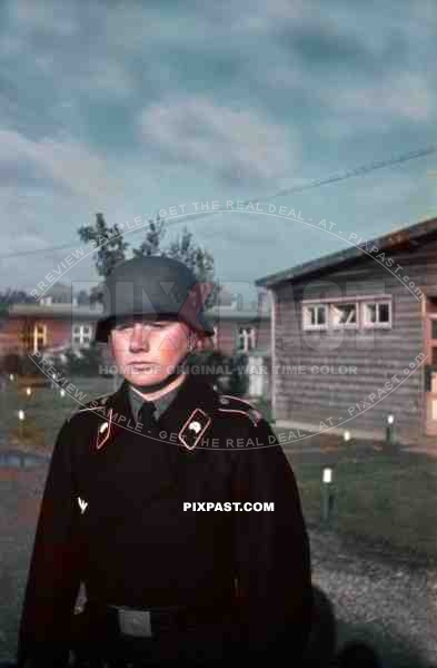 Panzer-Regiment 33, Uniform, Helmet, Portrait, Pz.Rgt.Conze, later becoming, 9.Pz.Div, Kaserne, Germany 1941