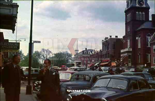 PostW color 1947 New York City cars traffic town german tourists