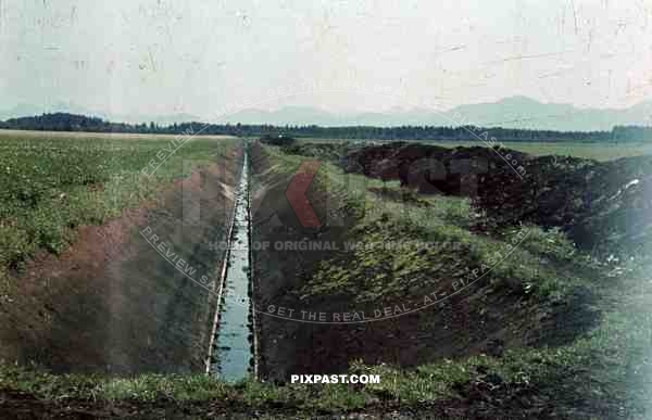 RAD built water trench Germany 1938 construction
