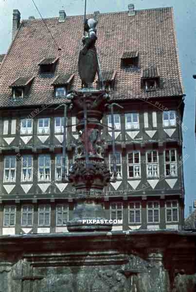 Rolandbrunnen at the market place in Hildesheim, Germany ~1939