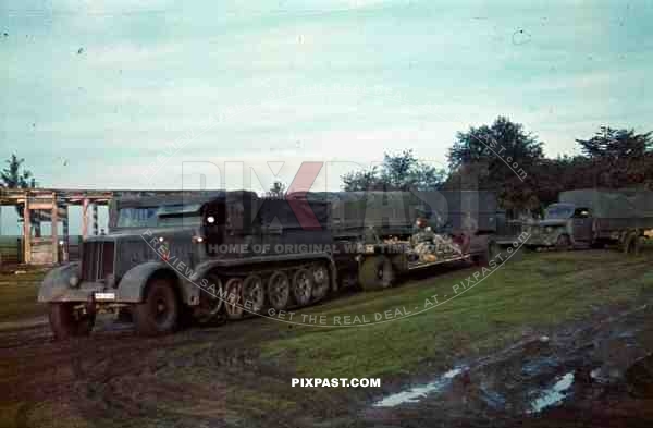 Sdkfz9 FAMO 18 ton halftrack truck russia 1942 mud spring lorry truck supply column red cross medical leipzig
