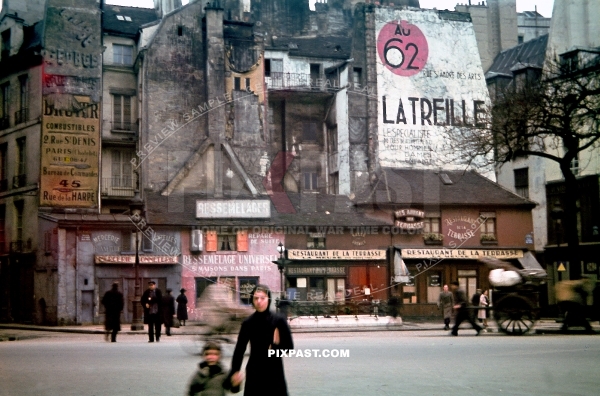 Shops and apartments in Rue de la Harpe, 5 Maisons Dans Paris France 1940