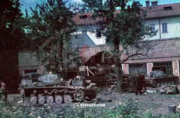 Ukraine German Military Panzer 615, 634,424, Repair Field Workstation workshop, panzer, mechanics, engineers