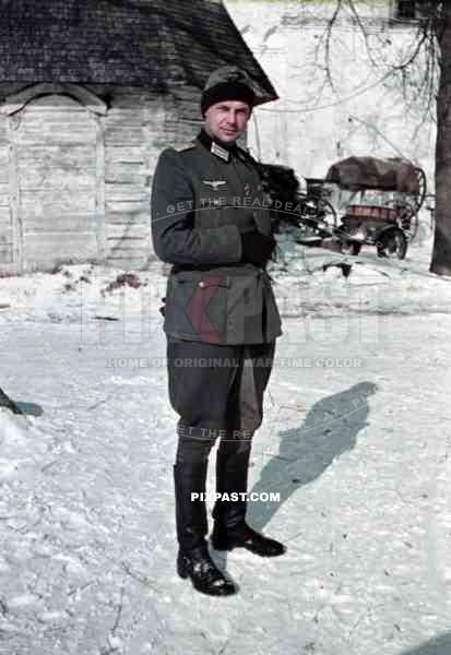 Wehrmacht Doctor in front of the Sretensky cathedral in Syrkovo, Russia 1941