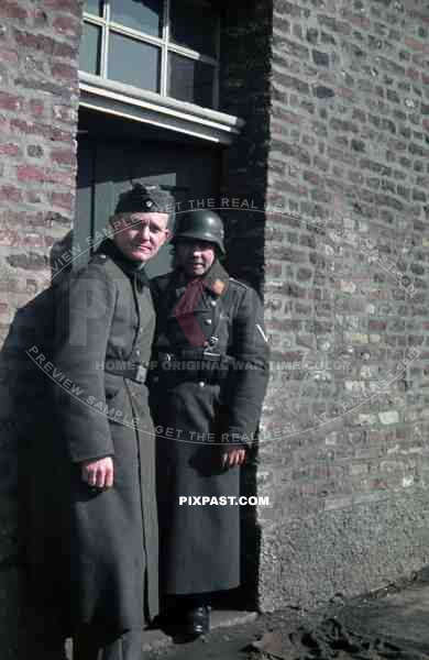 Wehrmacht soldiers in NiederauÃŸem, Germany 1940