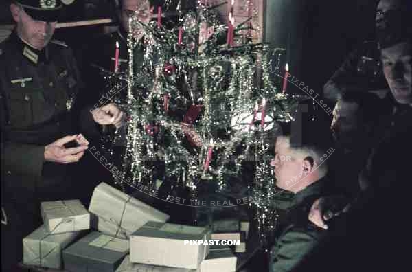 Wehrmacht westwall Christmas tree presents feldpost party 1940 bunker winter