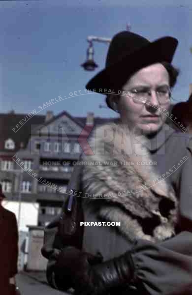 Woman with fur coat in Leipzig, Germany 1941