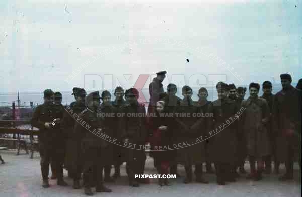 WW2 color 1943 Wehrmacht infantry portrait group Russian naval harbour camera officers
