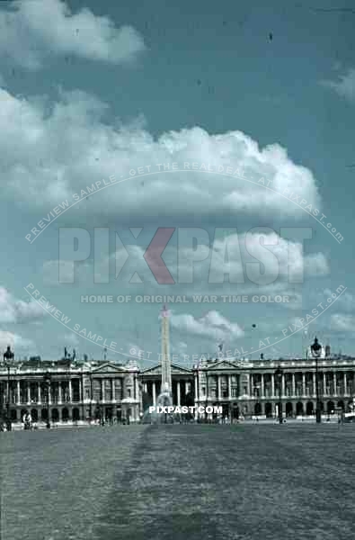 WW2 color Paris place de la concorde France 1940 Palace wehrmacht OKW flags