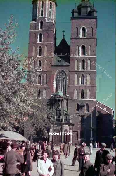 WW2 Color Poland Krakow 1940 St. Marys Basilica / Church, market, civilians