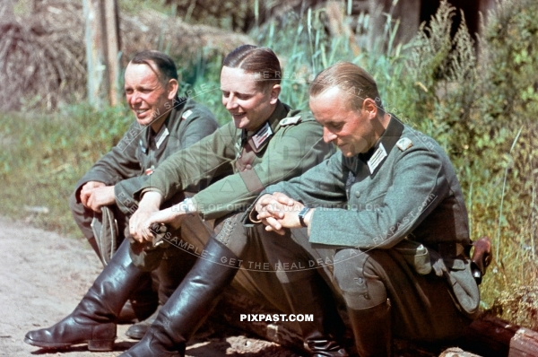 3 Wehrmacht officers of the 59th Reconnaissance Battalion. 8th Panzer Division. Russia August 1942