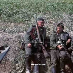14th Panzer Division, Infantry resting beside road, Russia 1941