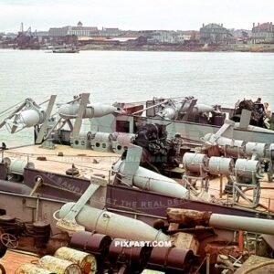 3 German Kriegsmarine M1 Minesweeper Minensuchboot in the Port of Bordeaux France June 1940
