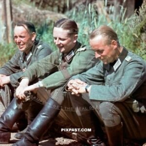 3 Wehrmacht officers of the 59th Reconnaissance Battalion. 8th Panzer Division. Russia August 1942