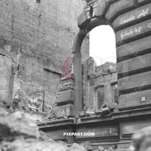 69th infantry division - Leipzig - Germany - 1945 Bombed apartment Arnold Family