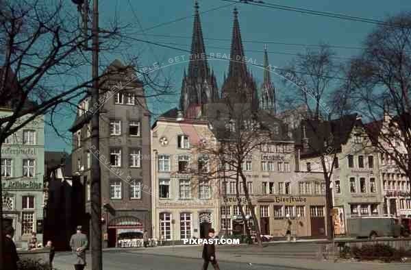 Am bollwerk, Köln, Nordrhein-Westfalen, Cologne Cathedral, Market place, marktplatz. 1939.