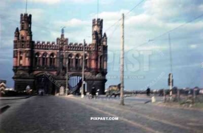 American troops enter Hamburg Germany 1945. Battle of Hamburg. Neue Elbbrücke.