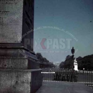 Arc de Triomphe Paris France 1940 German occupation soldiers Wehrmacht military
