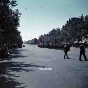 Arc de Triomphe Paris France 1940 German occupation soldiers Wehrmacht military parade march