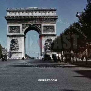 Arc de triomphe in Paris, France 1940
