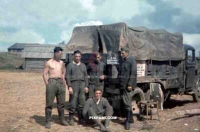 Army mechanics beside repair truck in Khislavichi, area Smolensk, Russia 1942, 10th Motorised infantry division