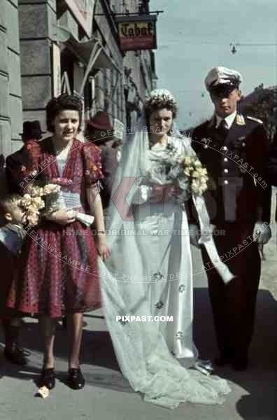Austrian Luftwaffe officer air force white summer cap medals awards ribbon bar wedding Vienna Austria 1941 Wien.