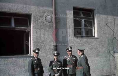 Austrian officers, 4th Mountain Division Enzian, Gebirgs-Artillerie-Regiment 94, Lohengrin Kaserne Innsbruck, 1940,