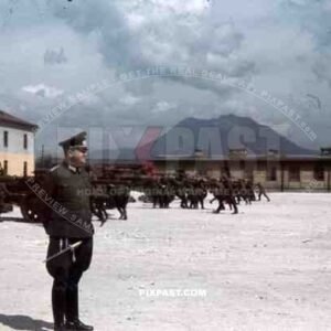 Austrian officers, 4th Mountain Division Enzian, Gebirgs-Artillerie-Regiment 94, Lohengrin Kaserne Innsbruck, 1940,