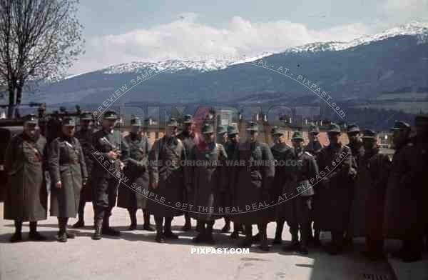 Austrian officers, 4th Mountain Division Enzian, Gebirgs-Artillerie-Regiment 94, Lohengrin Kaserne Innsbruck, 1940,