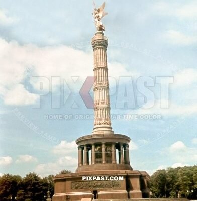 Berlin Siegessaule Victory Column Grossen Stern im Grossen Tiergarten Berlin June 1939 Germany