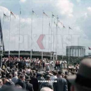 Berlin fairground at the radio tower "Langer Lulatsch", Germany 1940