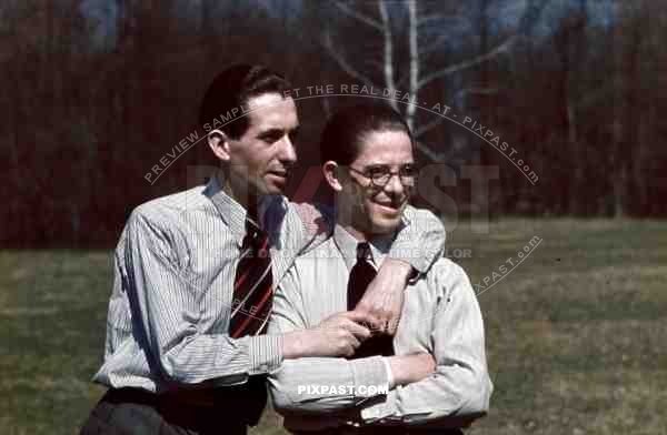 Best friends in Berlin Park 1940 suit tie glasses