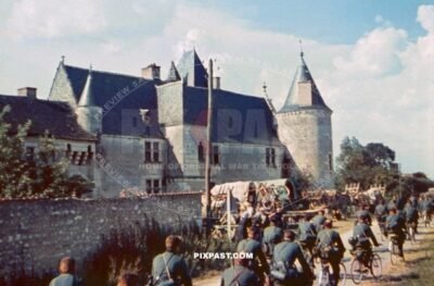 Bicycle troops pass Chateau de Chemery in Loir et Cher France 1940. Doctor Schone Arztes 33. Infantry Division San.Kp. 126