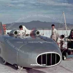 British World Speed Record Racing Car Thunderbolt in Bonneville Salt Flats, USA 1937