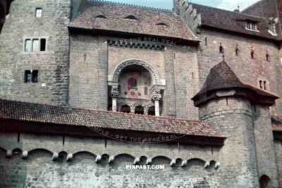 Burg Kreuzenstein in Loebendorf, Austria 1940