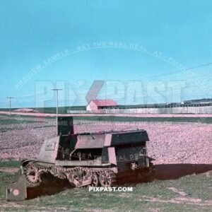 Captured Russian T20 armored tractor Komsomolets. Ukraine 1942